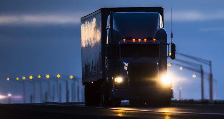 Tips For Night Time Driving For Truckers